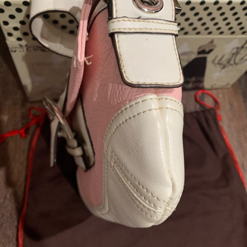Coach Purse - Picture 7 of 8